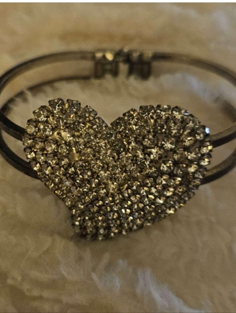 🩷HEART Crystal Pave Large Heart Bangle Bracelet - Sparkling Silver Tone